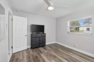 8845 NW 14th St, Plantation, FL 33322 - Photo 17