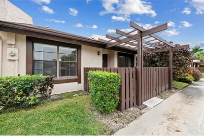 8354 NW 37th St, Sunrise, FL 33351 - Photo 25