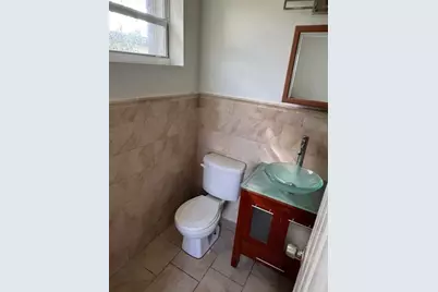 1042  Foster Rd, Hallandale Beach, FL 33009 - Photo 5