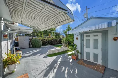 1933 SW 67th Ave, North Lauderdale, FL 33068 - Photo 19