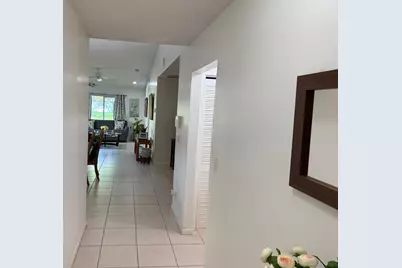 6711 S Parkway Dr, Unit #2-10, Pompano Beach, FL 33068 - Photo 9