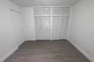 707 NE 10th St, Hallandale Beach, FL 33009 - Photo 7