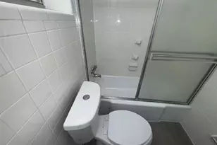 707 NE 10th St, Hallandale Beach, FL 33009 - Photo 5