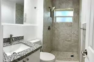 801 NE 36th St, Oakland Park, FL 33334 - Photo 21