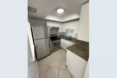 8 SE 19th Ave, Unit #14, Pompano Beach, FL 33060 - Photo 1