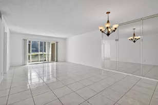 12500 SW 6th St Unit #110 N, Pembroke Pines, FL 33027 - Photo 7