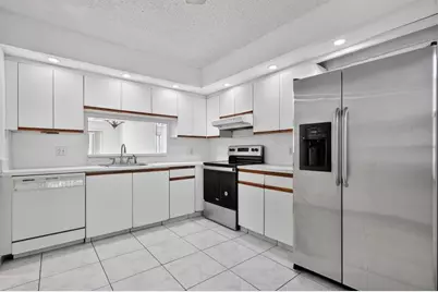 12500 SW 6th St, Unit #110 N, Pembroke Pines, FL 33027 - Photo 11