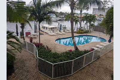 815  Middle River Dr, Unit #215, Fort Lauderdale, FL 33304 - Photo 1