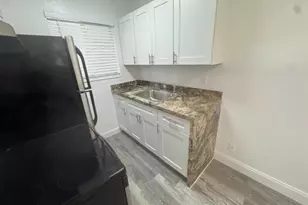 1958 McKinley St, Hollywood, FL 33020 - Photo 5