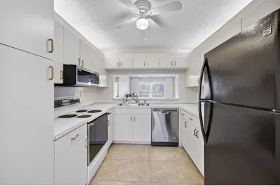 7214  Devon Dr, Unit #7214, Tamarac, FL 33321 - Photo 3