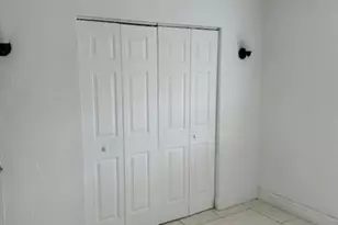 1095 W 77th St, Hialeah, FL 33014 - Photo 5