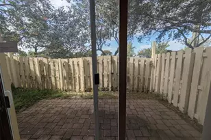 2851 W Prospect Rd Unit, Tamarac, FL 33309 - Photo 27