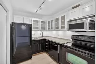 119 NE 19th Ct, Wilton Manors, FL 33305 - Photo 9