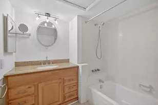 119 NE 19th Ct, Wilton Manors, FL 33305 - Photo 17