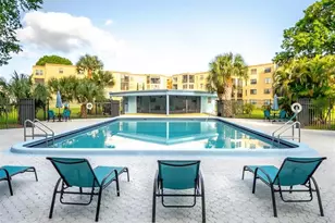 9440 SW 8th St, Boca Raton, FL 33428 - Photo 5