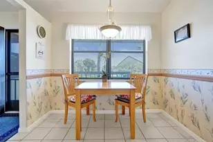 7673 Tahiti Ln, Lake Worth, FL 33467 - Photo 9