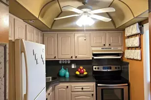 6161 NW 57th Ct, Tamarac, FL 33319 - Photo 3