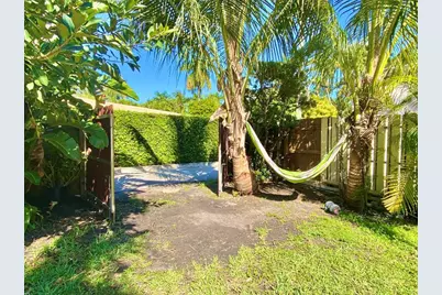 949  Van Buren St, Hollywood, FL 33019 - Photo 39