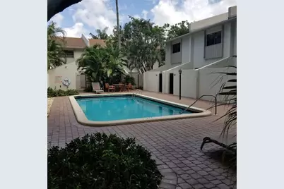 575 NE 7th Ave, Unit #4B, Fort Lauderdale, FL 33301 - Photo 3
