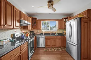 1011 SE 10th Ct, Deerfield Beach, FL 33441 - Photo 5