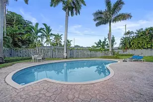 1011 SE 10th Ct, Deerfield Beach, FL 33441 - Photo 37
