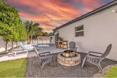 795  Camino Lakes Cir, Boca Raton, FL 33486 - Photo 9