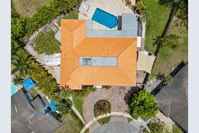 16686  Golfview Dr, Weston, FL 33326 - Photo 27