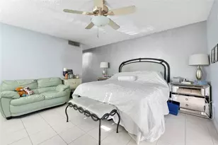 565 NW 98th Ave, Plantation, FL 33324 - Photo 17