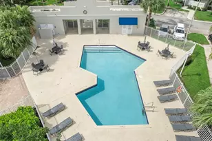 565 NW 98th Ave, Plantation, FL 33324 - Photo 35