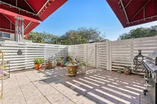 565 NW 98th Ave, Plantation, FL 33324 - Photo 7