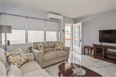 800 SW 11th Ave, Unit #17, Hallandale Beach, FL 33009 - Photo 5