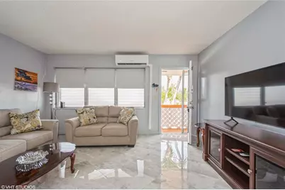 800 SW 11th Ave, Unit #17, Hallandale Beach, FL 33009 - Photo 7