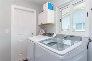 2791 NE 9th Ct, Pompano Beach, FL 33062 - Photo 25