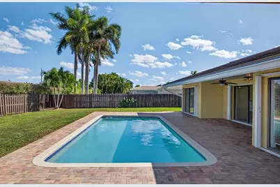 16780 Harbor Court, Weston, FL 33326 - Photo 3