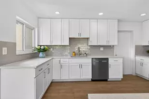 16780 Harbor Ct, Weston, FL 33326 - Photo 23