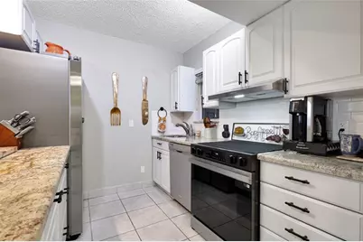 3050 NE 47th Ct, Unit #205, Fort Lauderdale, FL 33308 - Photo 11