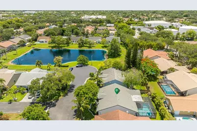 9910 NW 53rd Ct, Coral Springs, FL 33076 - Photo 59