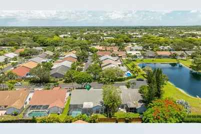 9910 NW 53rd Ct, Coral Springs, FL 33076 - Photo 57