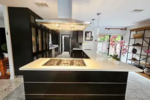 19975 NE 10th Pl Way, Miami, FL 33179 - Photo 3