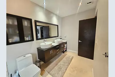 19975 NE 10th Place Way, Miami, FL 33179 - Photo 23