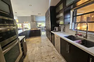 19975 NE 10th Pl Way, Miami, FL 33179 - Photo 13