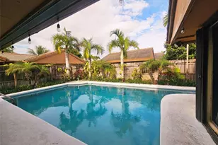 19975 NE 10th Pl Way, Miami, FL 33179 - Photo 17