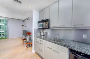 101 Ocean Dr, Miami Beach, FL 33139 - Photo 19