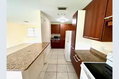 1411 NW 79th Way, Pembroke Pines, FL 33024 - Photo 5