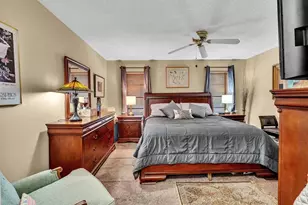 9050 Jacaranda Ln, Plantation, FL 33324 - Photo 23