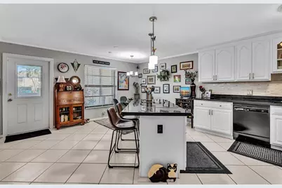 9050 Jacaranda Lane #3, Plantation, FL 33324 - Photo 7