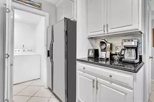 9050 Jacaranda Ln, Plantation, FL 33324 - Photo 13