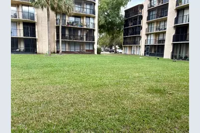 3590  Blue Lake Dr, Unit #104, Pompano Beach, FL 33064 - Photo 5