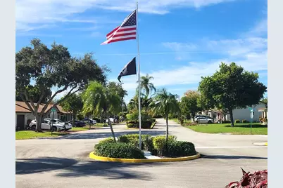 1572 SW 23rd Ter, Deerfield Beach, FL 33442 - Photo 23