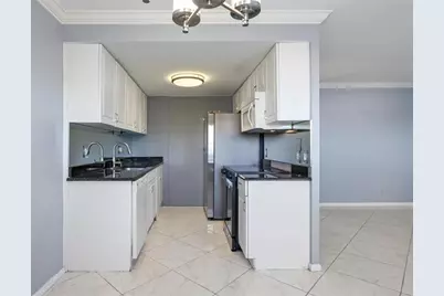 4036 Cornwall B #4036, Boca Raton, FL 33434 - Photo 3